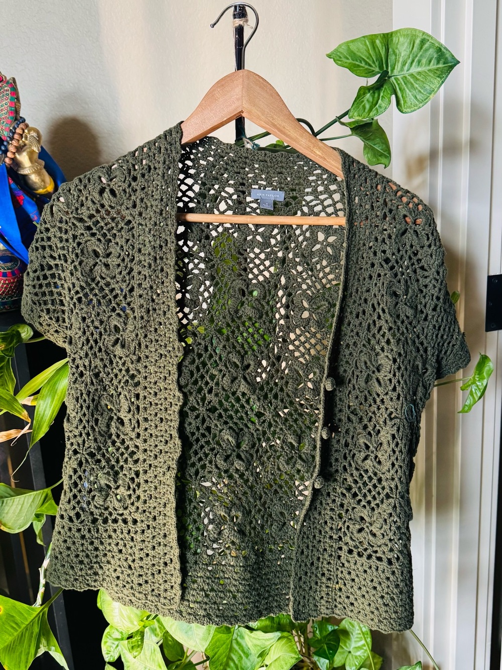 Ann Taylor Olive Green Crochet Openwork Short-Sleeve Cardigan
